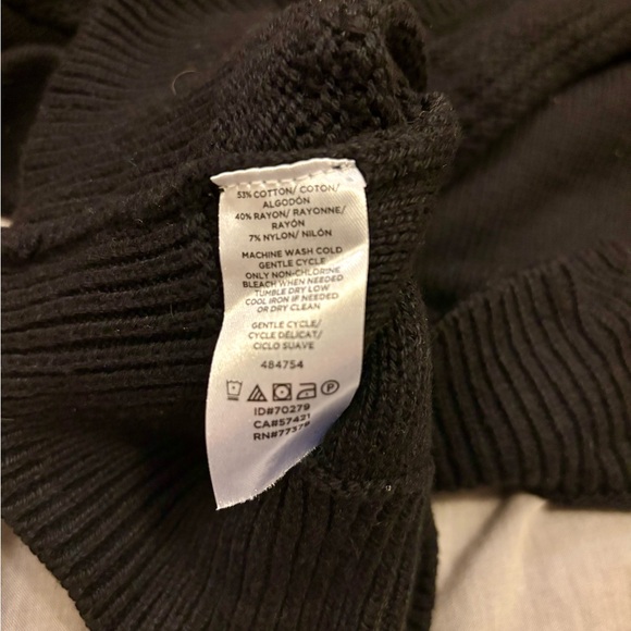 Ann Taylor Women’s XL Black V-Neck Sweater - Picture 6 of 6